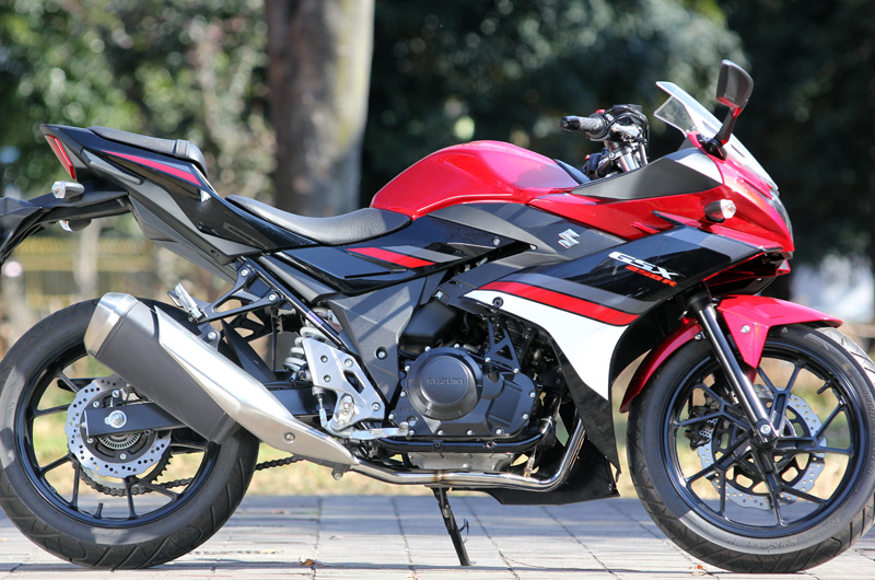 SUZUKI / GSX250R2BK-DN11APOWERBOXѥ 