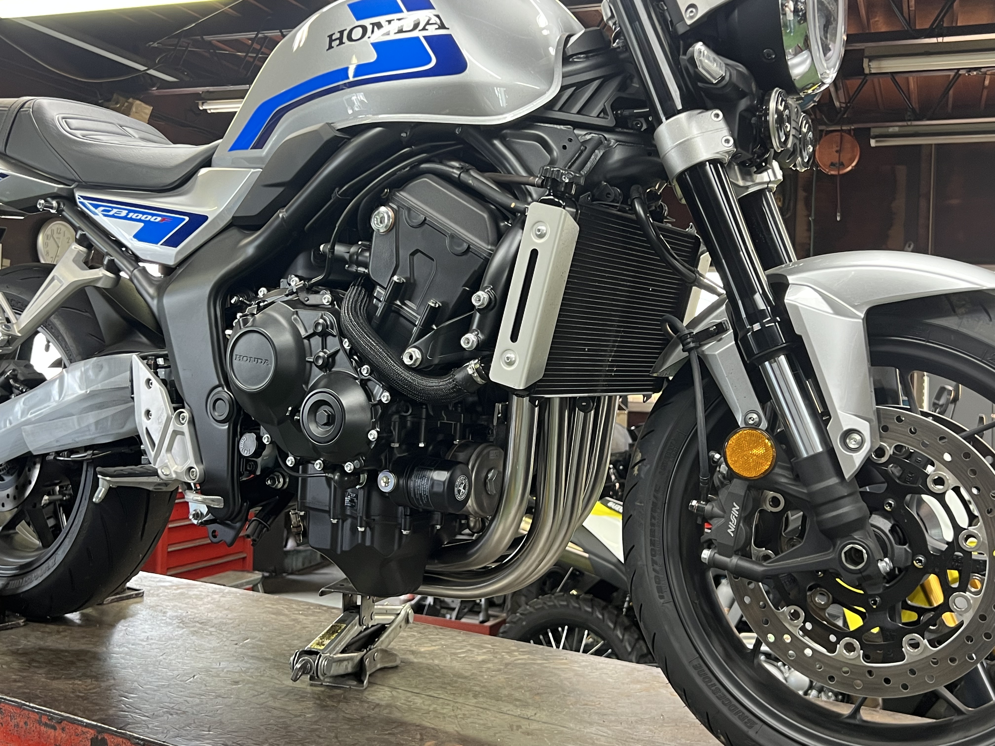 cb1000f_pbfull_0201.jpg title=