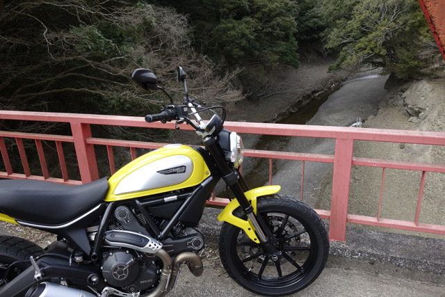 DUCATI¥¹¥¯¥é¥ó¥Ö¥é¡¼¤¬¤ä¤Ã¤Æ¤¤¿¡ª ³«È¯Ê³Æ®µ
