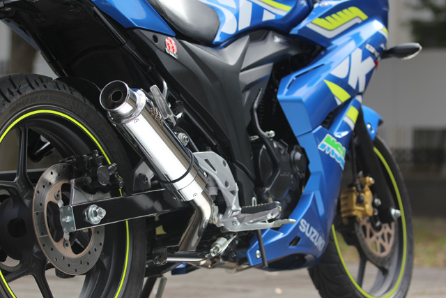 GIXXER150sf編