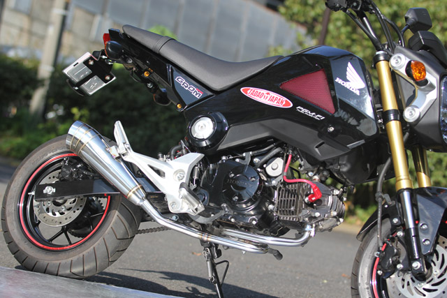 GROM round | 忠さんが陣頭指揮をとってマフラーを開発していく