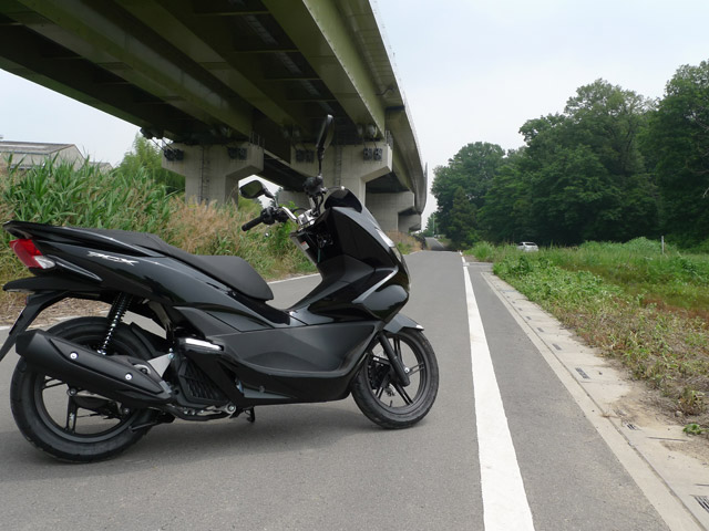 写真] ym2102-094-yamaha-nmax-01 │ ヤマハ2021新車バイク