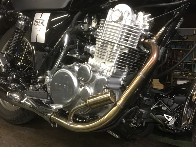 2018- SR400｜POWERBOX パイプ（インナーBOXタイプ）ソリッド