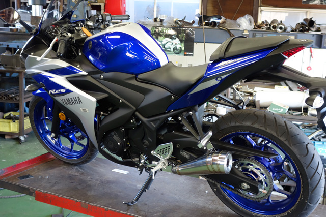 YAMAHA YZF-R25 PURE SPORT TWOTAIL