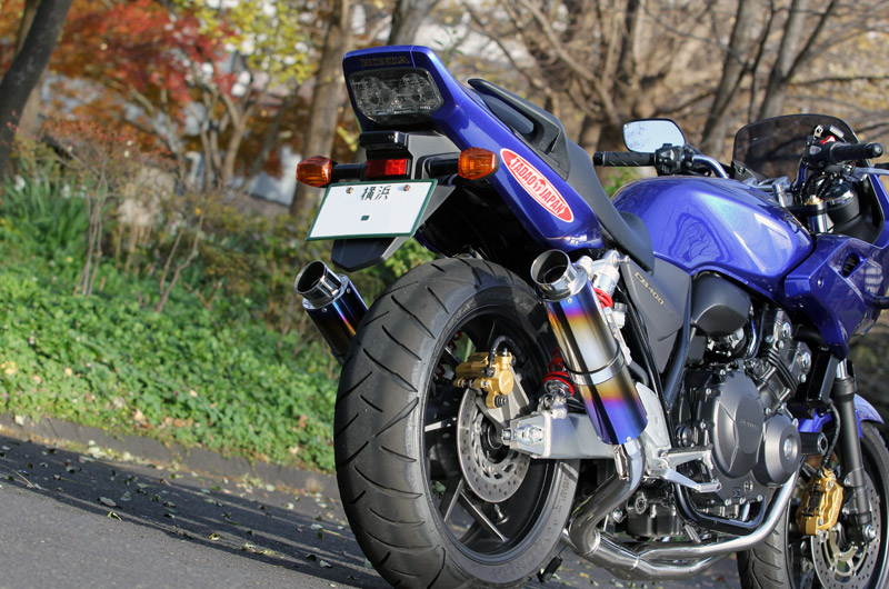 CB400SF NC42  SP忠雄２本出し　フルエキ・マフラー