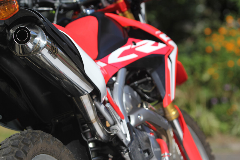 CRF250用　SP忠男パワーボックスサイレンサー、パワーボックスパイプ